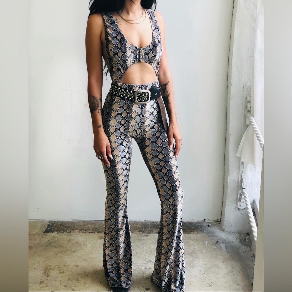 ICONIC SHOP THE CREATURES RATTLESNAKE JUMPSUIT 🐍